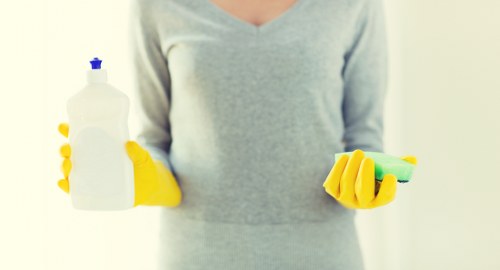 Step-by-step oven cleaning process at Chiwick Carpet Cleaners